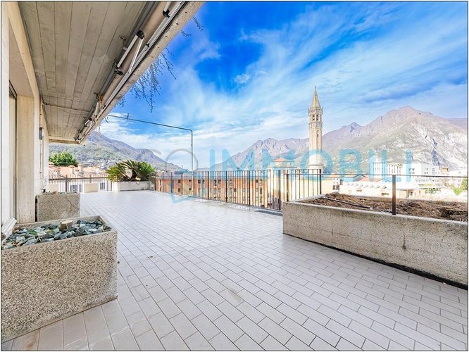 LA CASA CHE ABITI DENTRO E FUORI Lecco