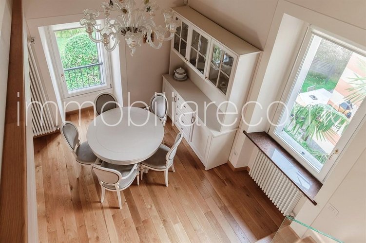 In villa d’epoca con parco Como