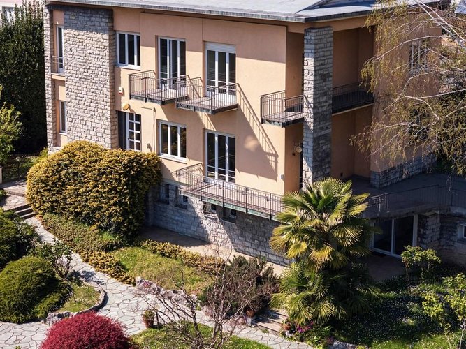 Casa Indipendente 11 locali - Rif. 116647