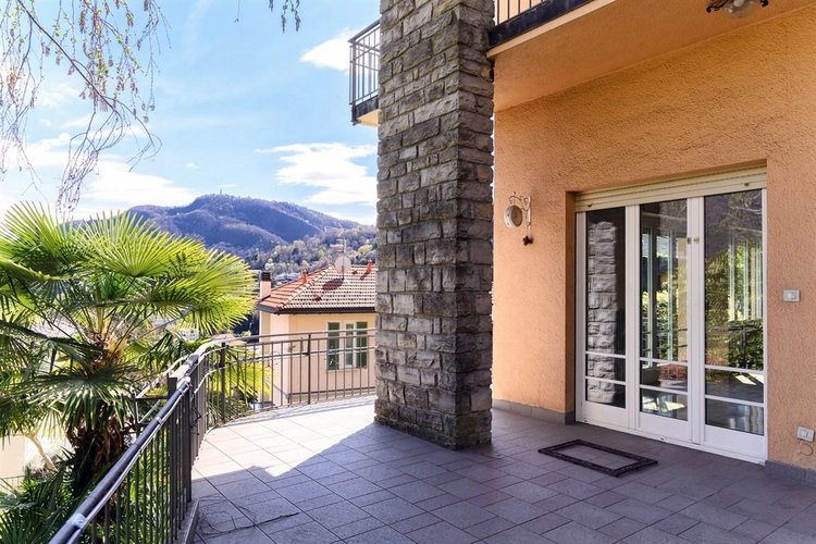 Casa Indipendente 11 locali - Rif. 116647 Como