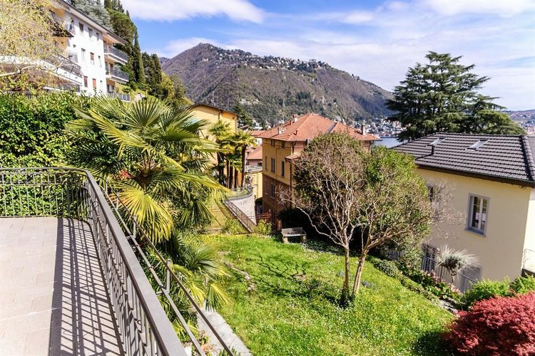Casa Indipendente 11 locali - Rif. 116647 Como