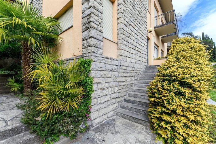 Casa Indipendente 11 locali - Rif. 116647 Como