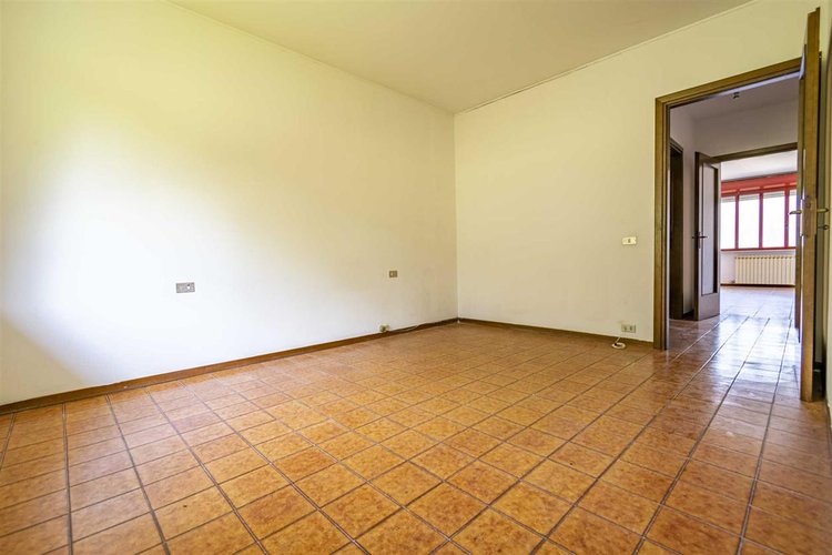 Valbrembila trilocale con box Val Brembilla -