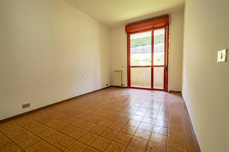 Valbrembila trilocale con box Val Brembilla -