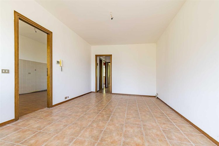 Valbrembila trilocale con box Val Brembilla -