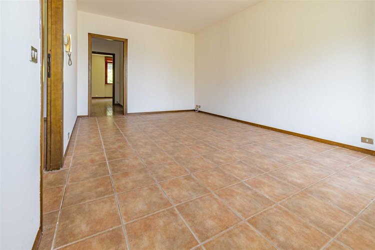 Valbrembila trilocale con box Val Brembilla -