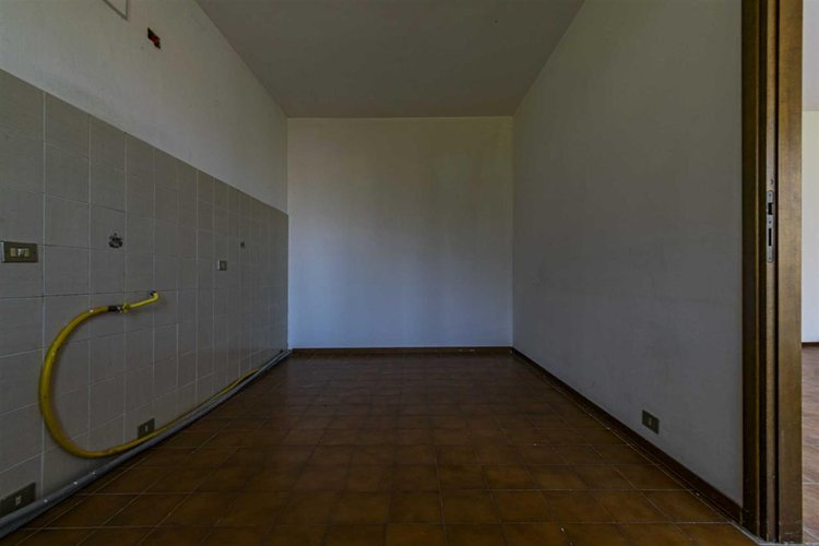 Valbrembila trilocale con box Val Brembilla -