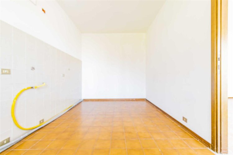 Valbrembila trilocale con box Val Brembilla -