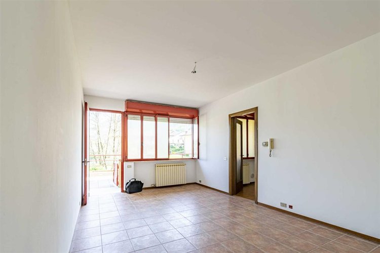 Valbrembila trilocale con box Val Brembilla -