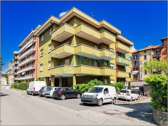 LA CASA CHE INVITA A RESTARE Lecco