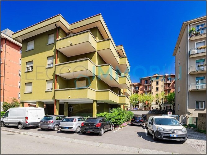 LA CASA CHE INVITA A RESTARE Lecco