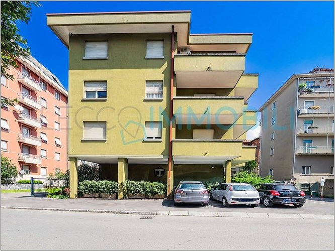LA CASA CHE INVITA A RESTARE Lecco