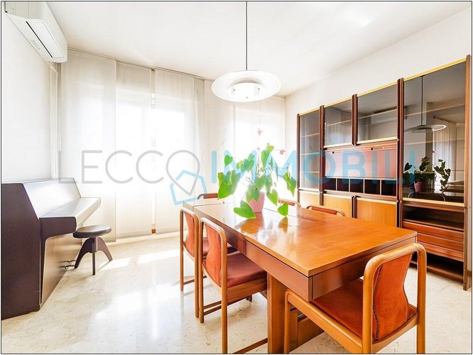 LA CASA CHE INVITA A RESTARE Lecco