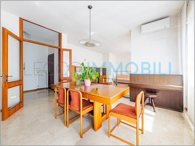 LA CASA CHE INVITA A RESTARE Lecco