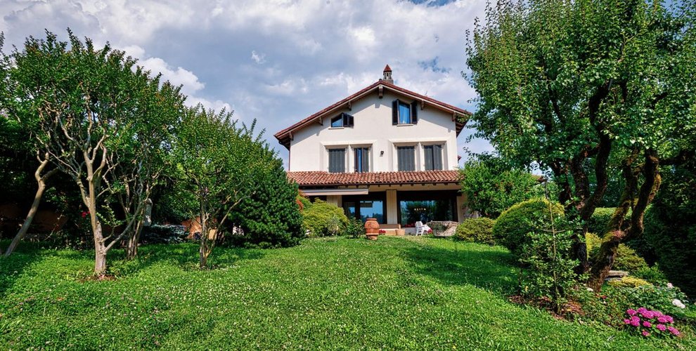 SPLENDIDA VILLA NELLA CONCA DELLE PISCINE