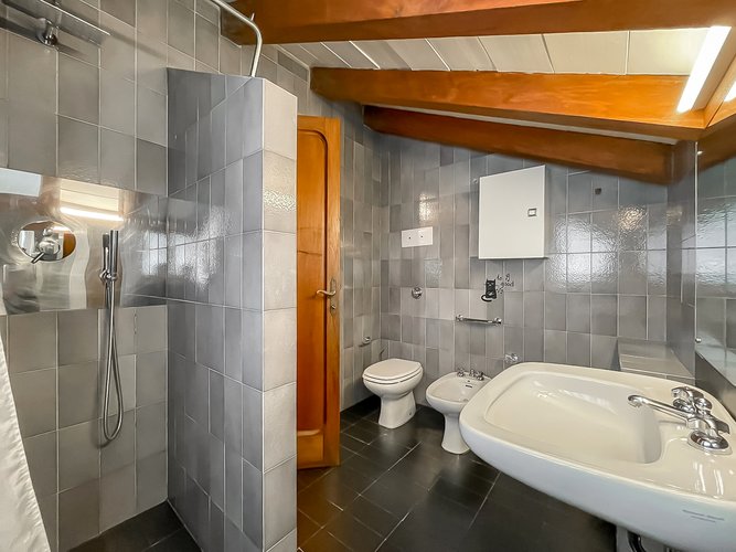 SPLENDIDA VILLA NELLA CONCA DELLE PISCINE Bergamo