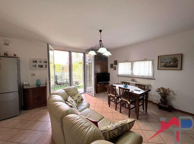 Bellissimo Trilocale con Giardino Privato a Cisano Bergamasco