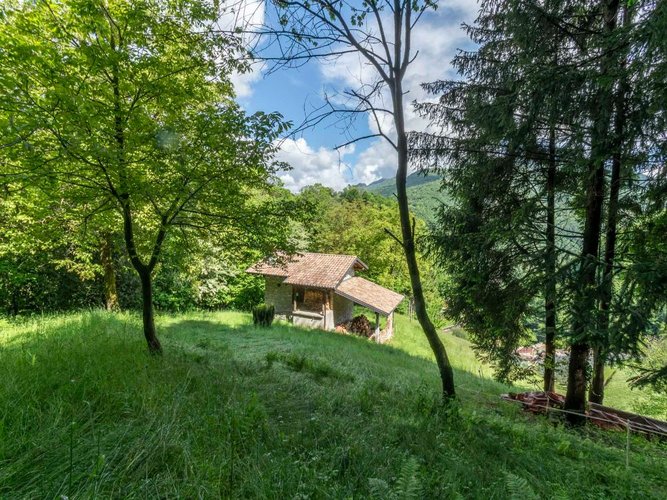 Sedrina, meraviglioso rustico singolo in pietra Sedrina
