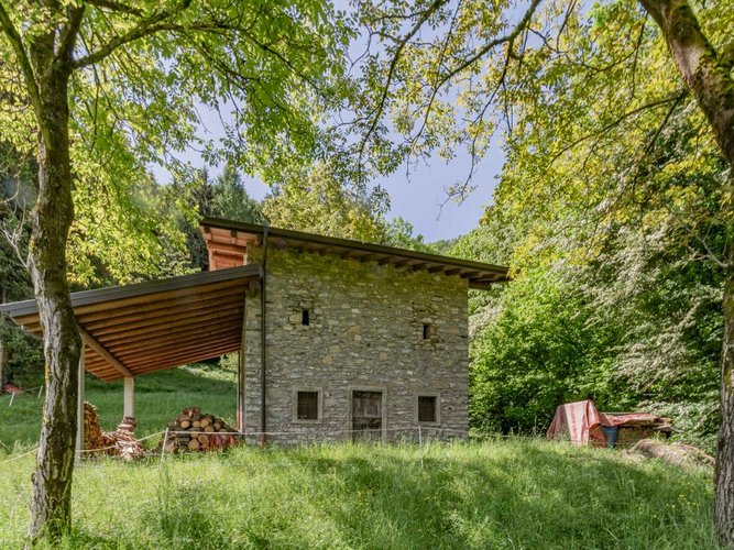 Sedrina, meraviglioso rustico singolo in pietra Sedrina