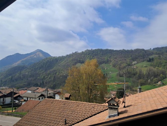 Serina, grazioso trilocale con cantina e box Serina