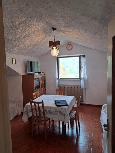 Serina, grazioso trilocale con cantina e box Serina