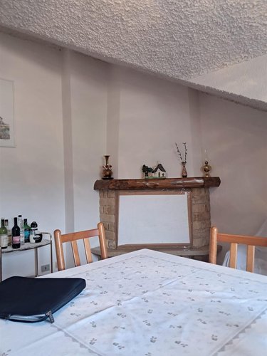 Serina, grazioso trilocale con cantina e box Serina