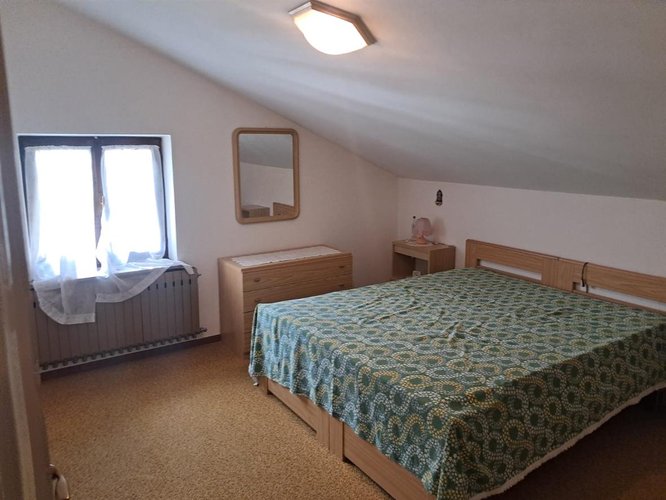 Serina, grazioso trilocale con cantina e box Serina