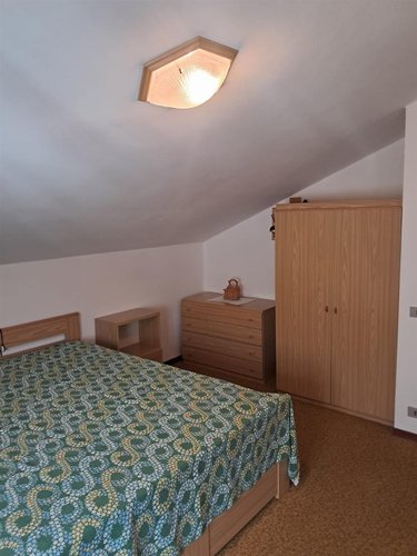 Serina, grazioso trilocale con cantina e box Serina