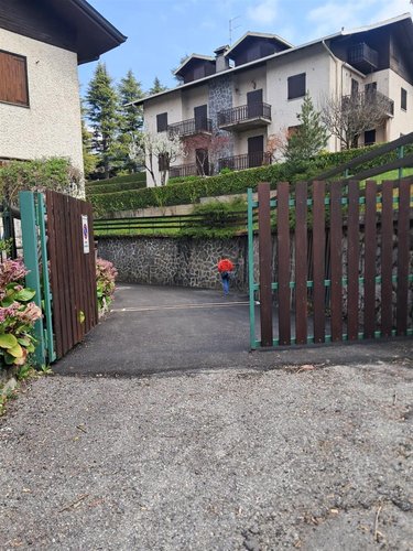 Serina, grazioso trilocale con cantina e box Serina