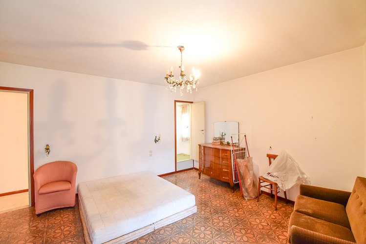 MOLTRASIO (11/26) Moltrasio