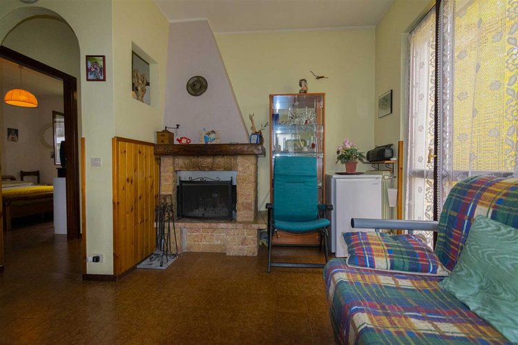 Serina, grazioso bilocale con cantina e posto auto Serina