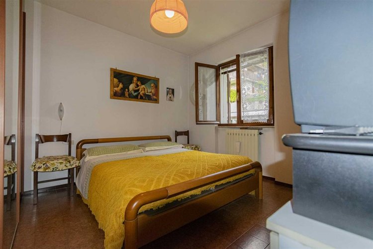 Serina, grazioso bilocale con cantina e posto auto Serina