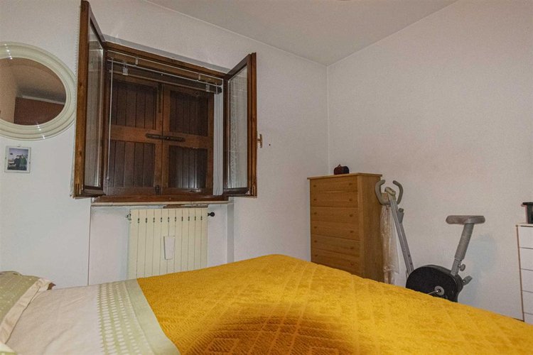 Serina, grazioso bilocale con cantina e posto auto Serina