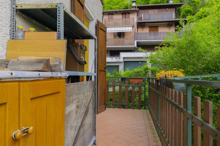 Serina, grazioso bilocale con cantina e posto auto Serina