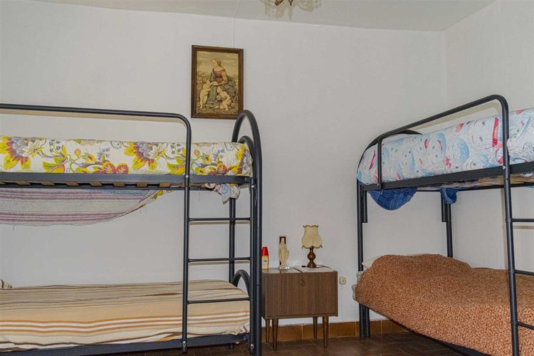 Serina, porzione di casa parzialmente ristrutturata Serina