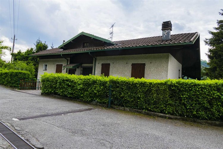 Serina, grazioso bilocale con cantina e posto auto Serina