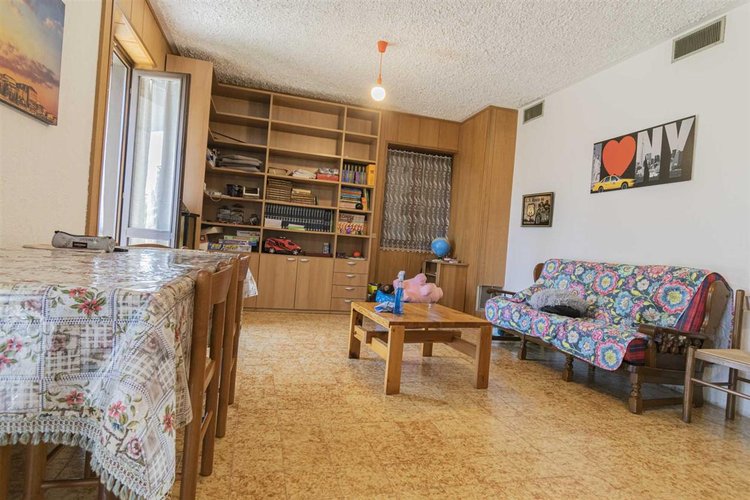 Serina Bagnella, introvabile villa singola con giardino privato, cantina e ampio box auto Serina