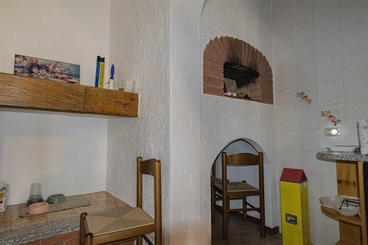 Serina Bagnella, introvabile villa singola con giardino privato, cantina e ampio box auto Serina
