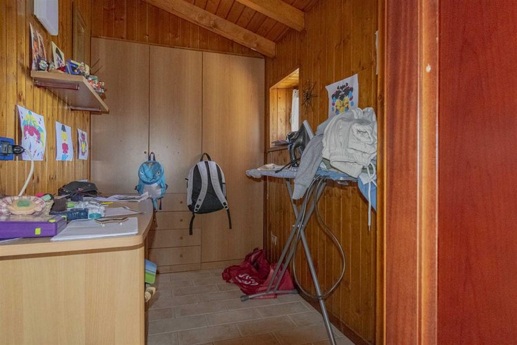 Serina Bagnella, introvabile villa singola con giardino privato, cantina e ampio box auto Serina