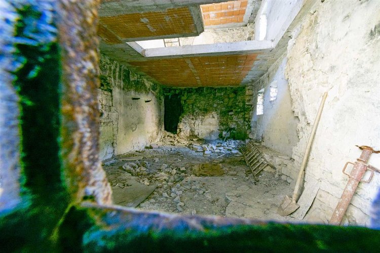 Corna Imagna, imperdibile porzione di casale in pietra in contrada storica Corna Imagna