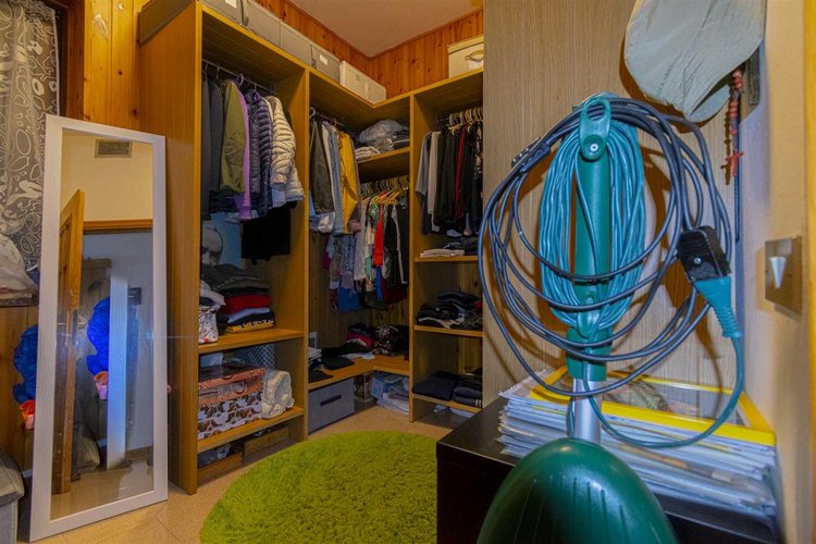 Serina Bagnella, introvabile villa singola con giardino privato, cantina e ampio box auto Serina