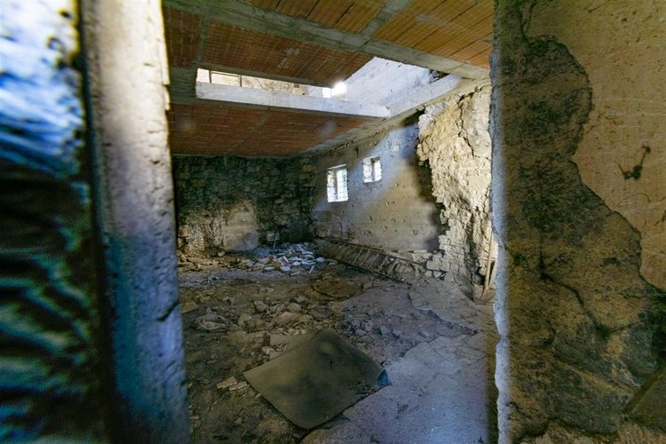 Corna Imagna, imperdibile porzione di casale in pietra in contrada storica Corna Imagna