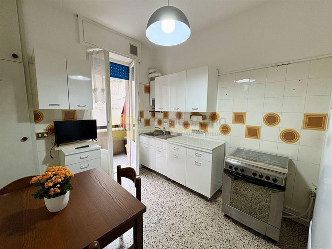Stanza 3 locali - Rif. StanzePerazzo2