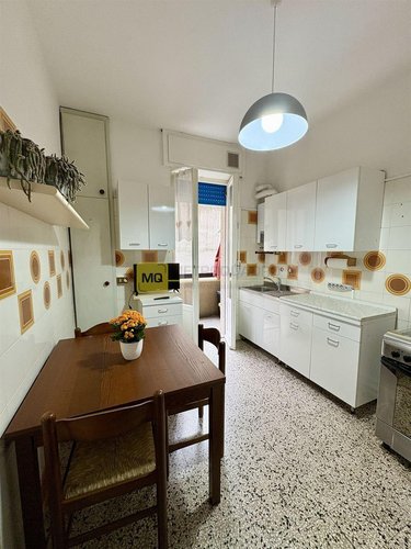 Stanza 3 locali - Rif. StanzePerazzo2 Lecco