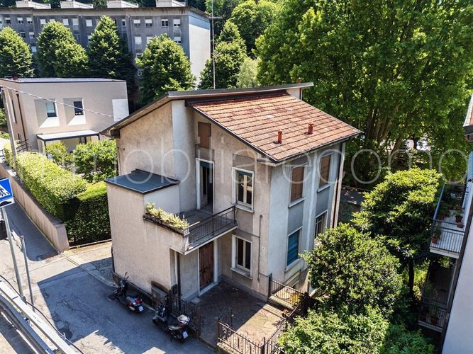 Casa Indipendente 7 locali - Rif. 116761