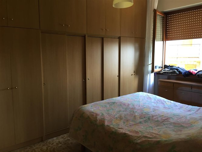Serina, immersa nel verde, porzione di villetta con box auto Serina