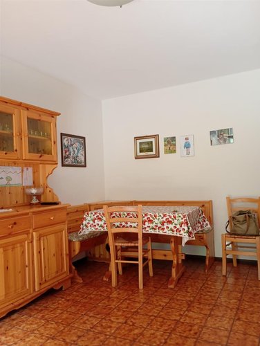 Serina, ottimo bilocale con cantina e box auto Serina