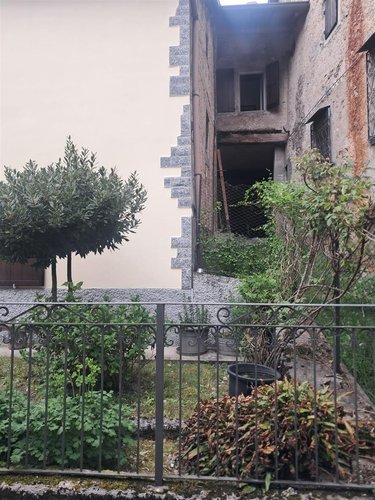 Oltre il Colle, panoramica porzione di casa in ottimo stato Oltre il Colle