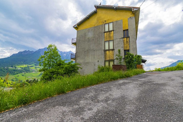 Oltre il Colle Zorzone, porzione di casa con terreno e box auto Oltre il Colle