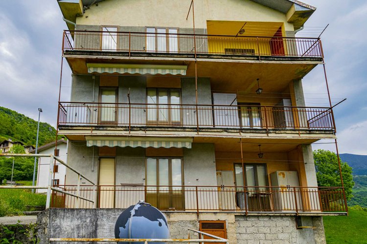 Oltre il Colle Zorzone, porzione di casa con terreno e box auto Oltre il Colle
